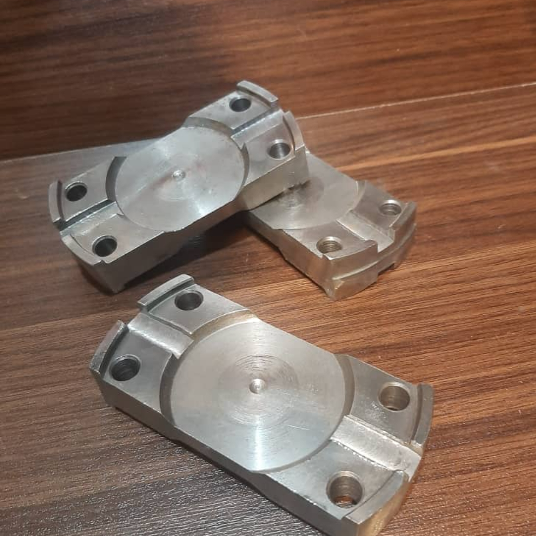 فلنچ چهارشاخه گاردان لیفتراک سهند